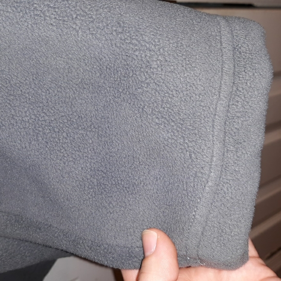 Outdoor Master Fleece Jacket With Hood & Multi-Pockets 100% Polyester - Picture 8 of 14